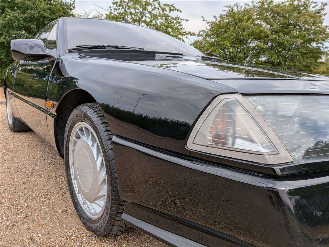 <p>1989 RENAULT GTA V6</p>