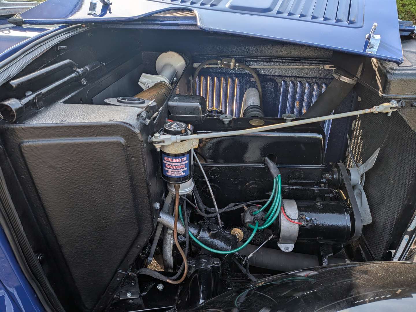 <p>1934 MORRIS 10/4 SALOON</p>