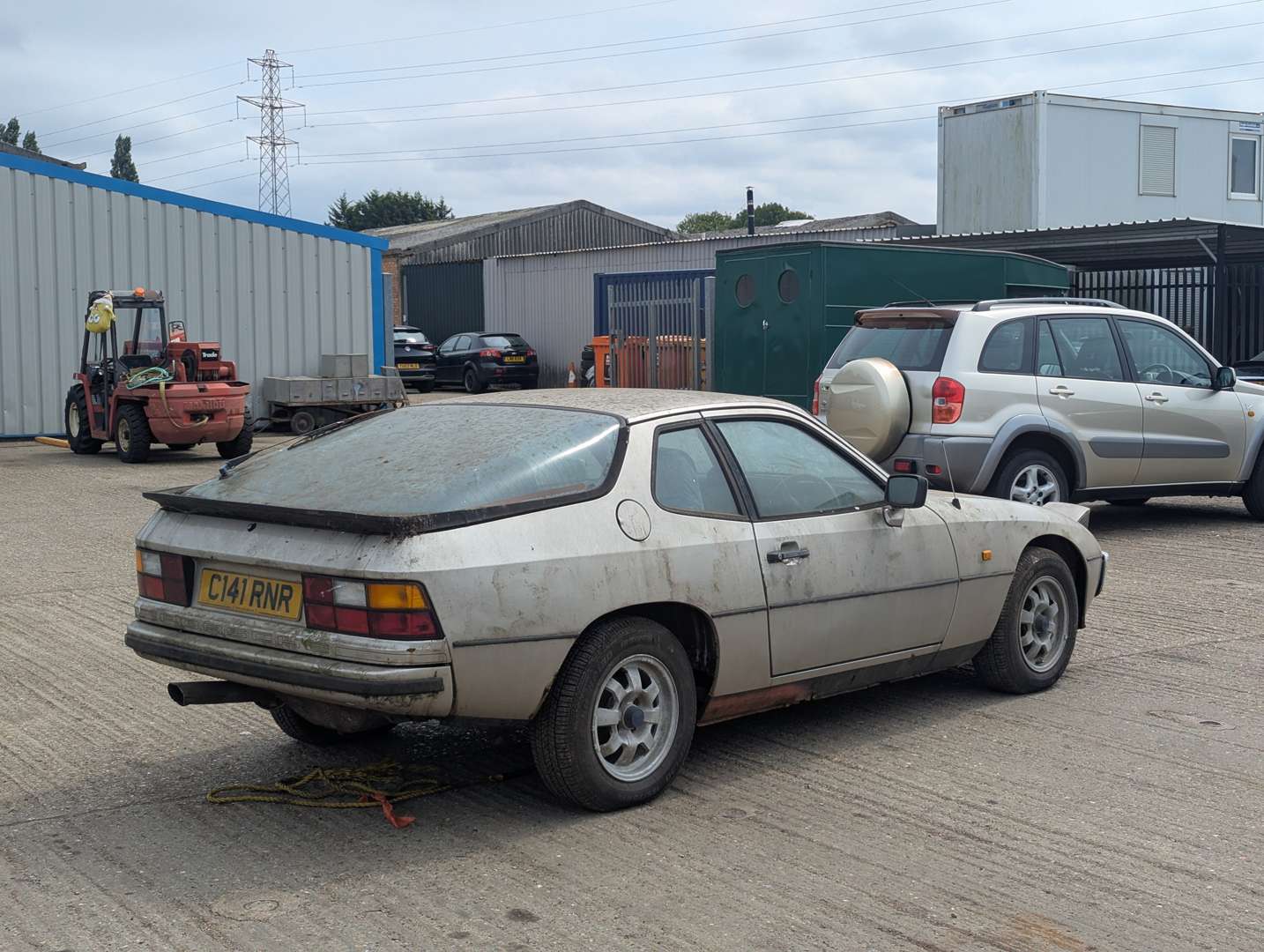 <p>1985 PORSCHE 924</p>