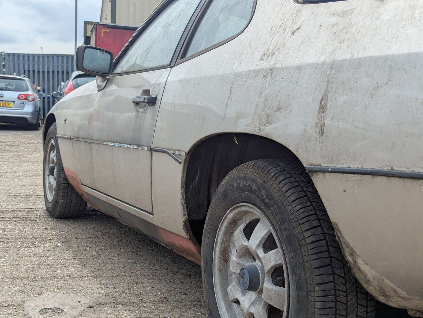 <p>1985 PORSCHE 924</p>