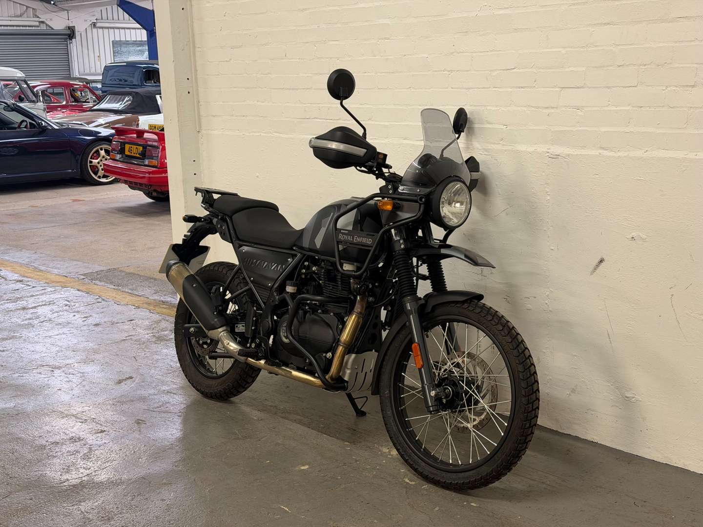 <p>2024 ROYAL ENFIELD HIMALAYAN E5</p>