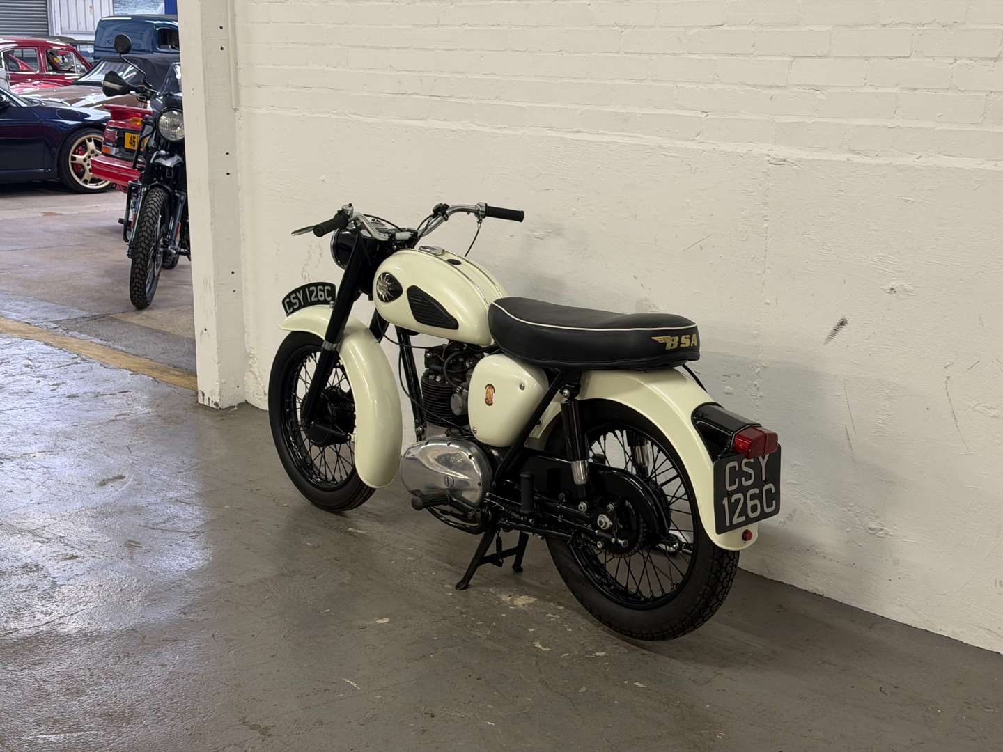 <p>1965 BSA C15</p>