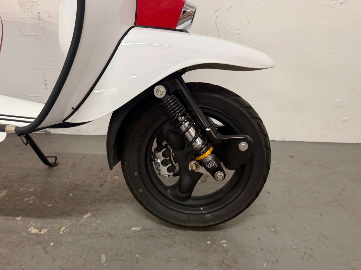 <p>2018 ROYAL ALLOY GT125</p>