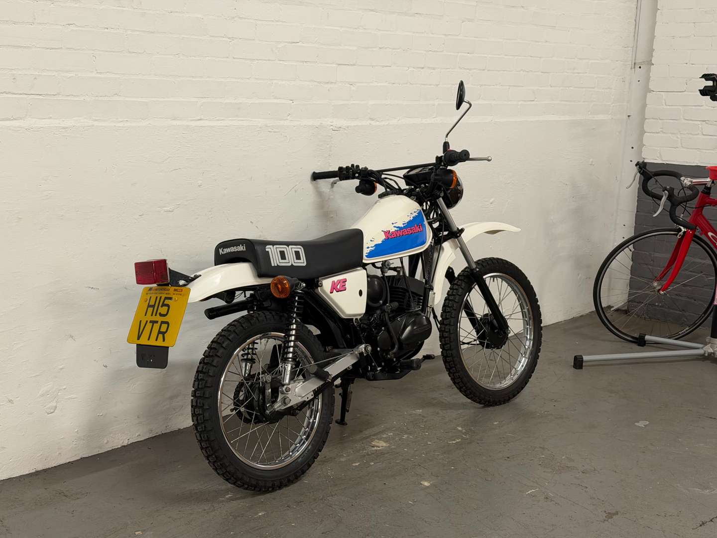 <p>1991 KAWASAKI KE100</p>
