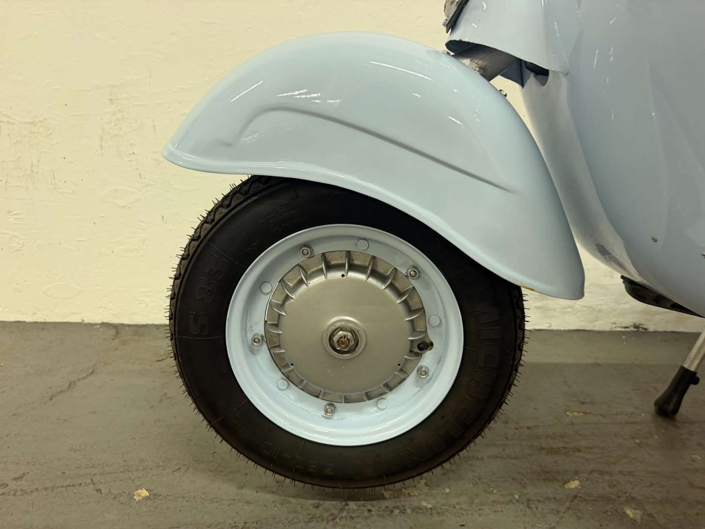 <p>1963 VESPA (DOUGLAS) VBB2T 150</p>