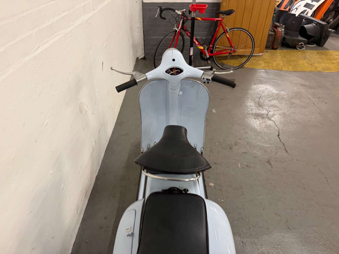 <p>1963 VESPA (DOUGLAS) VBB2T 150</p>