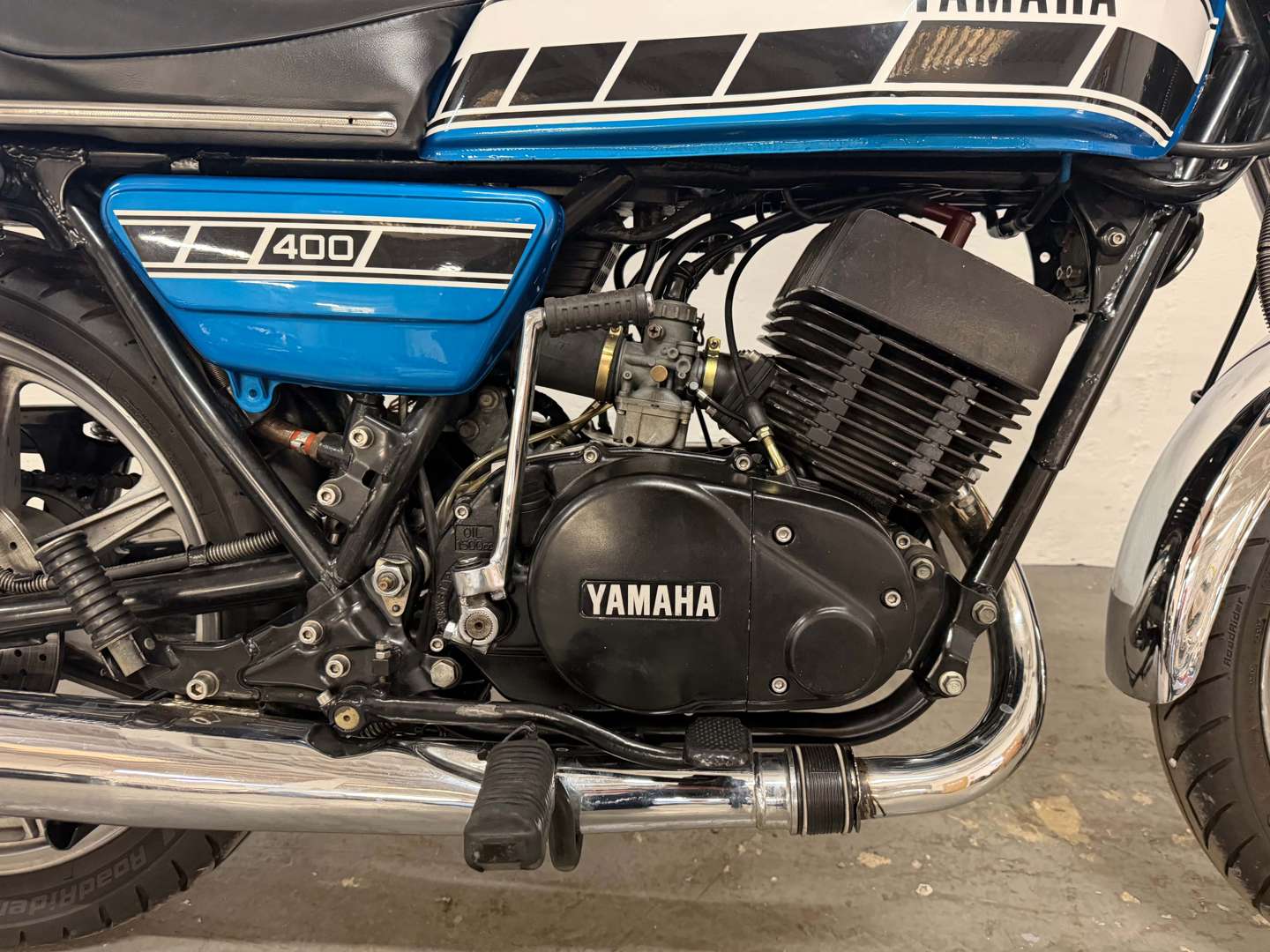 <p>1976 YAMAHA RD400 C</p>