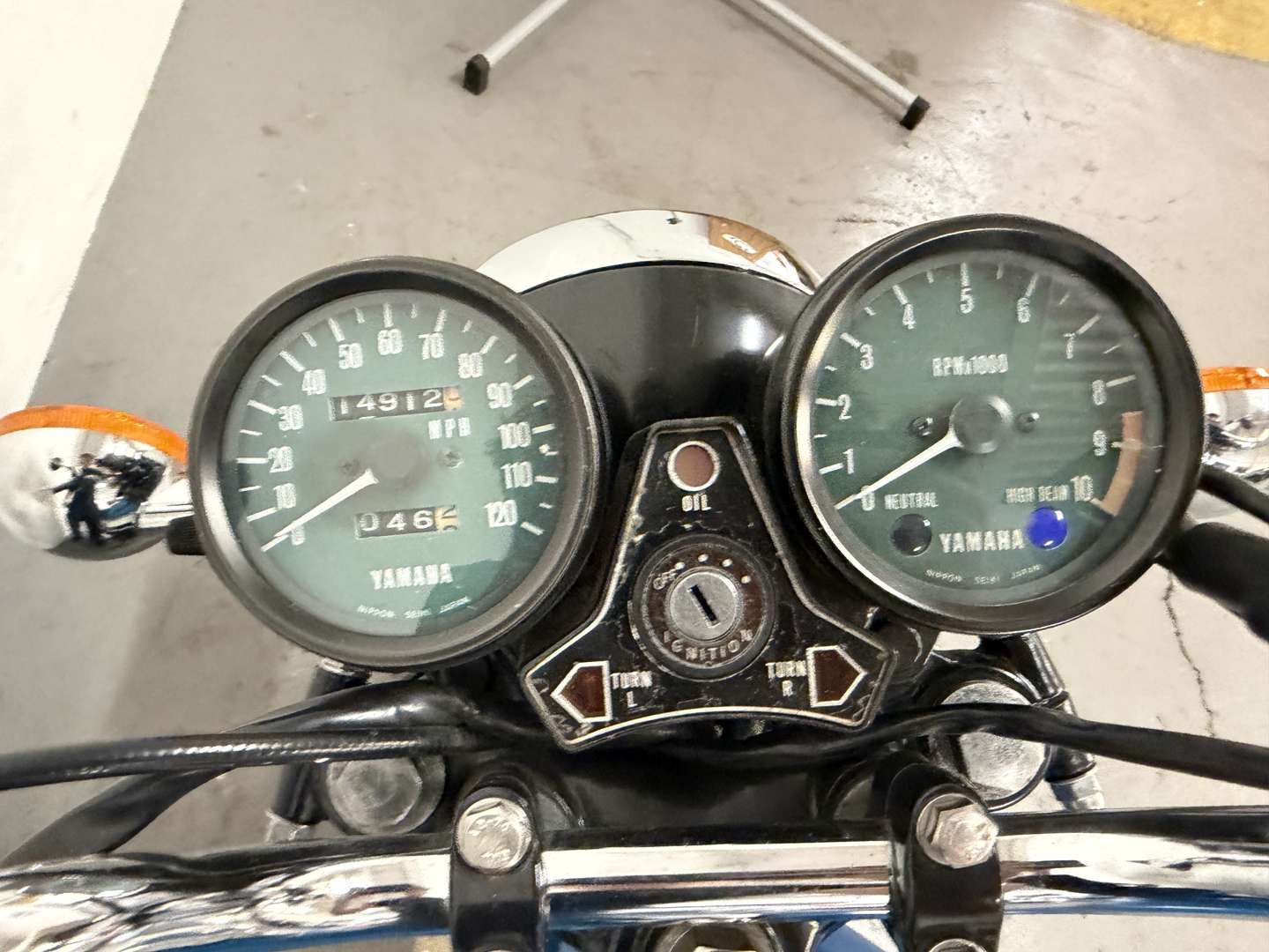 <p>1976 YAMAHA RD400 C</p>