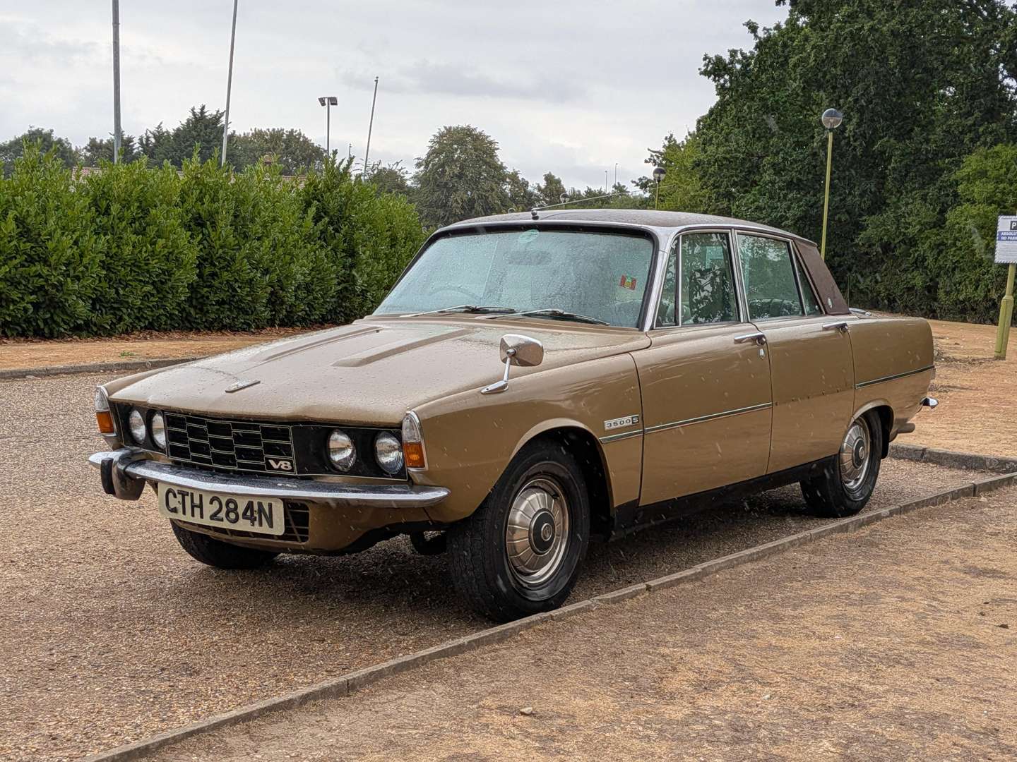 <p>1975 ROVER 3500S</p>