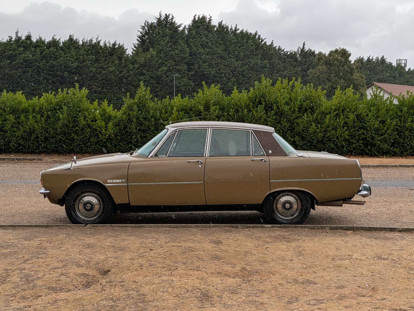 <p>1975 ROVER 3500S</p>