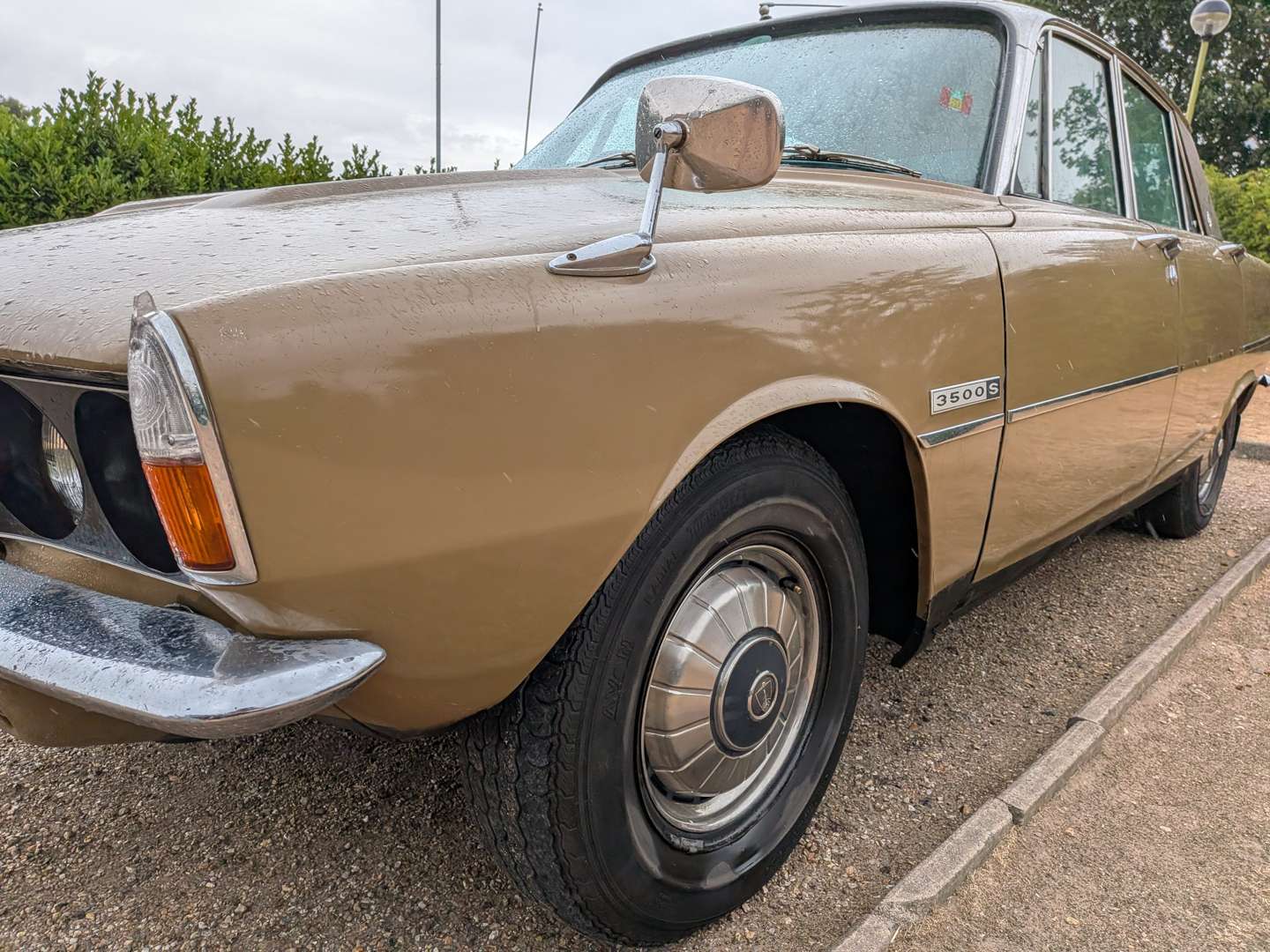 <p>1975 ROVER 3500S</p>