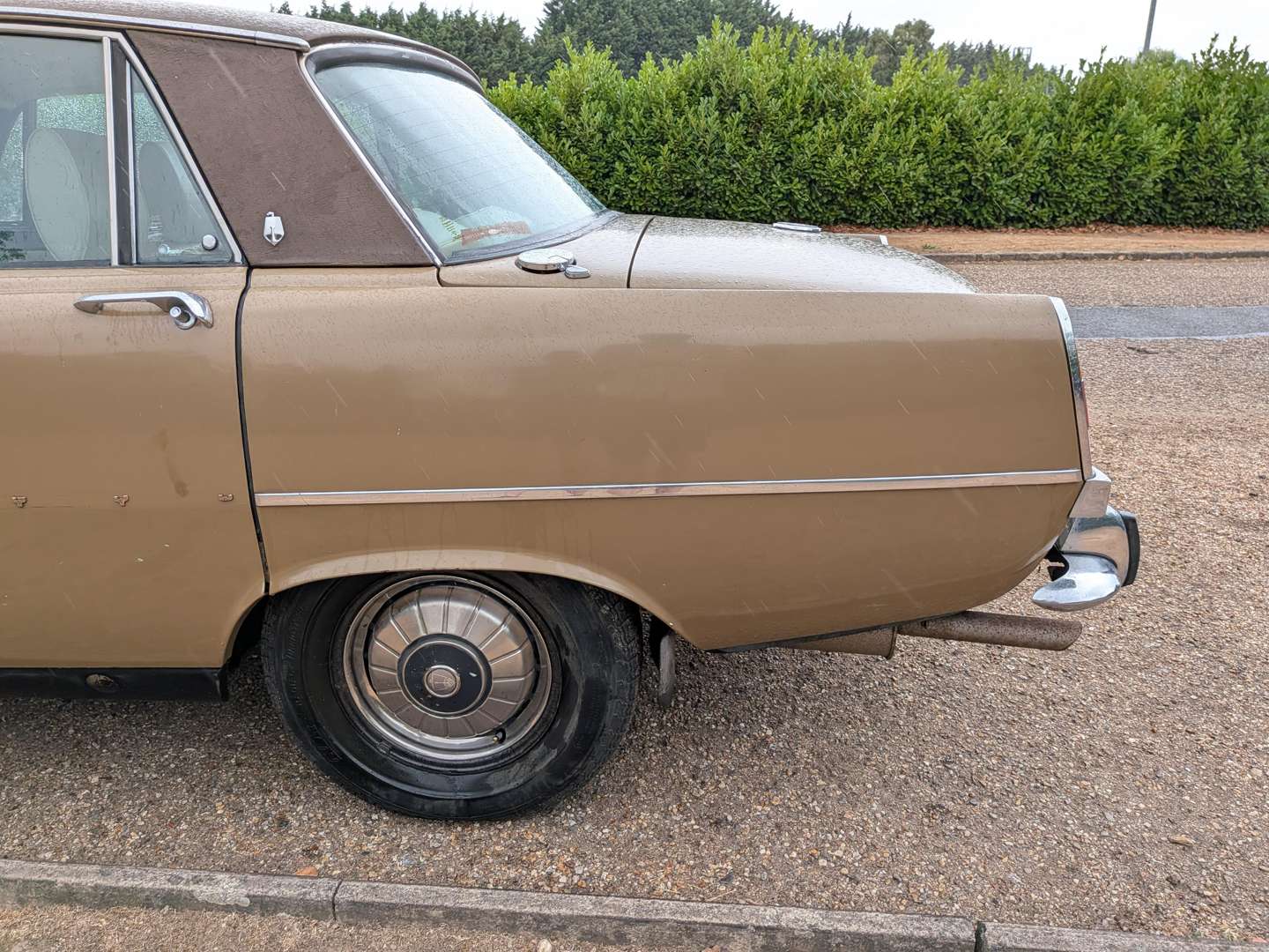 <p>1975 ROVER 3500S</p>