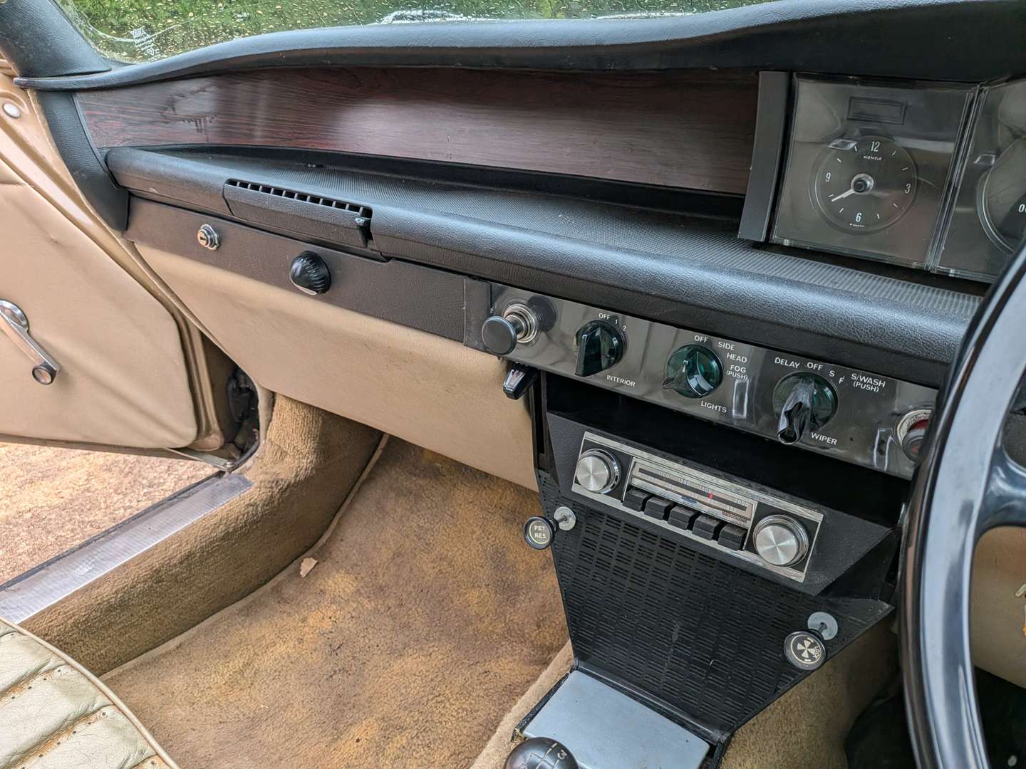 <p>1975 ROVER 3500S</p>