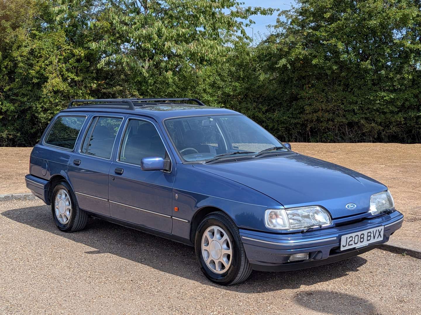 <p>1992 FORD SIERRA GHIA I AUTO ESTATE</p>
