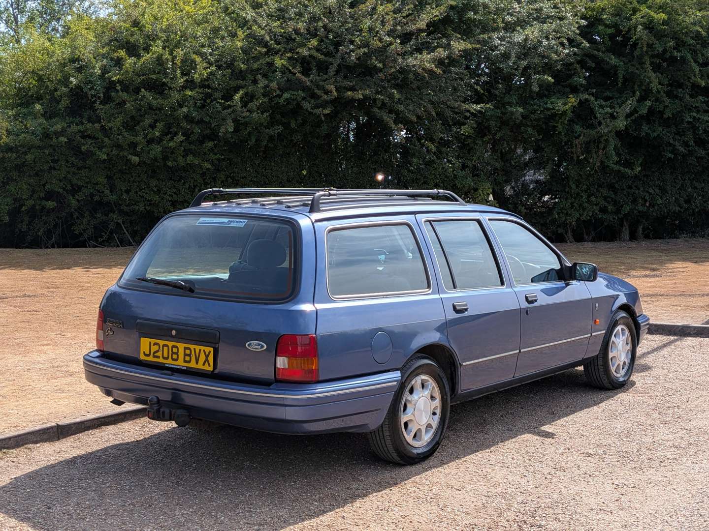<p>1992 FORD SIERRA GHIA I AUTO ESTATE</p>