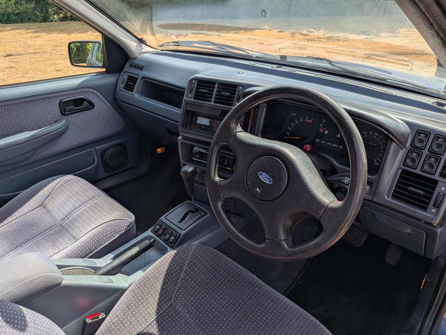 <p>1992 FORD SIERRA GHIA I AUTO ESTATE</p>