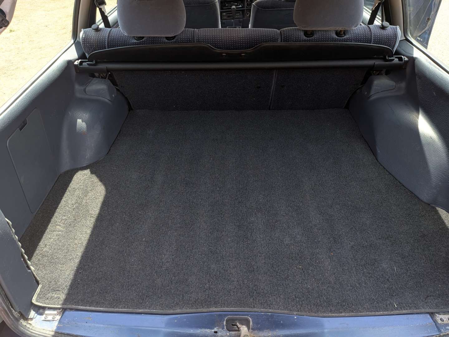 <p>1992 FORD SIERRA GHIA I AUTO ESTATE</p>