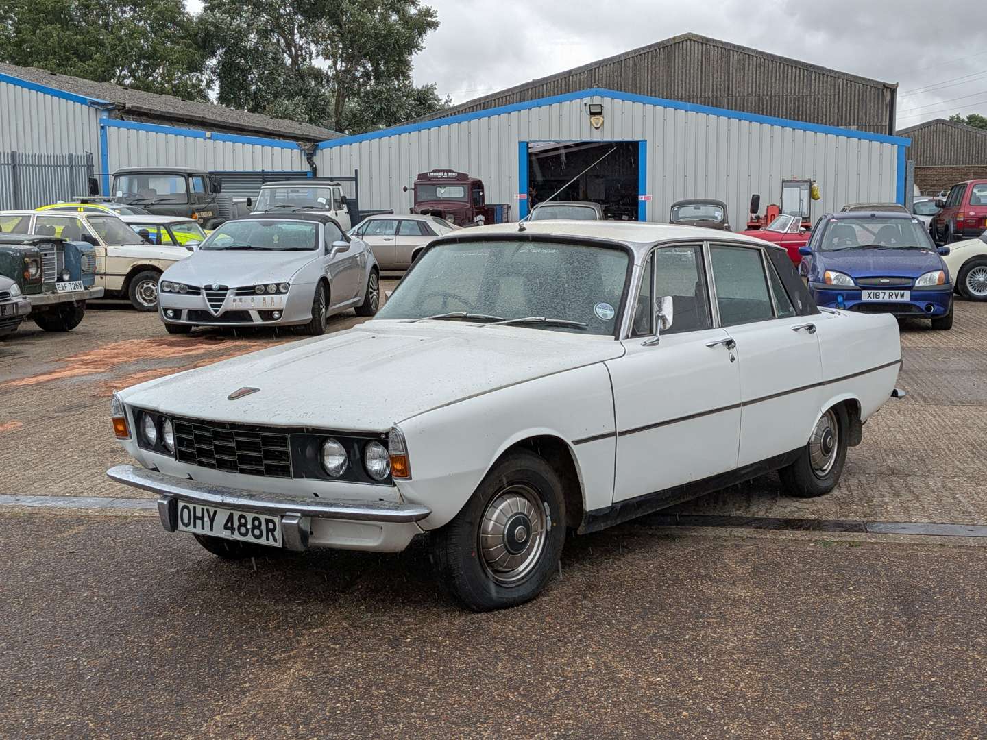 <p>1977 ROVER 2200 SC</p>
