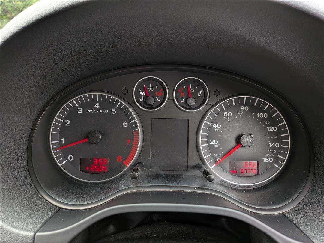 <p>2004 AUDI A3 SE</p>