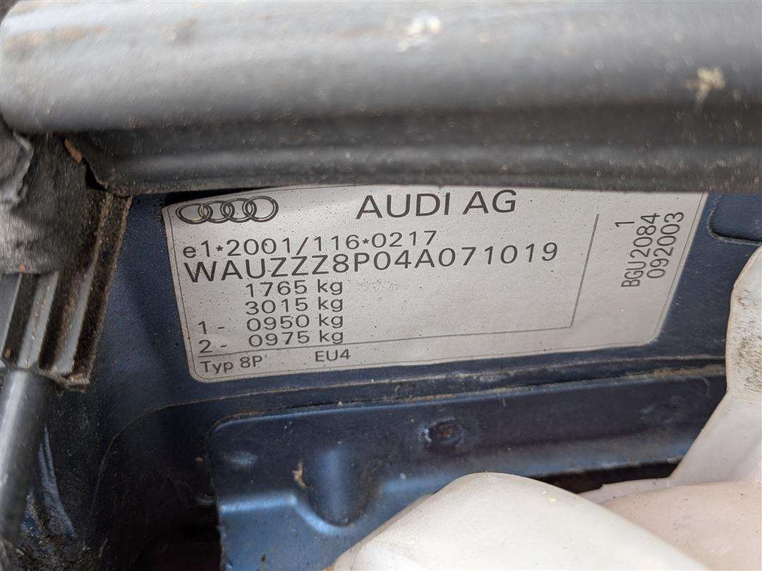 <p>2004 AUDI A3 SE</p>