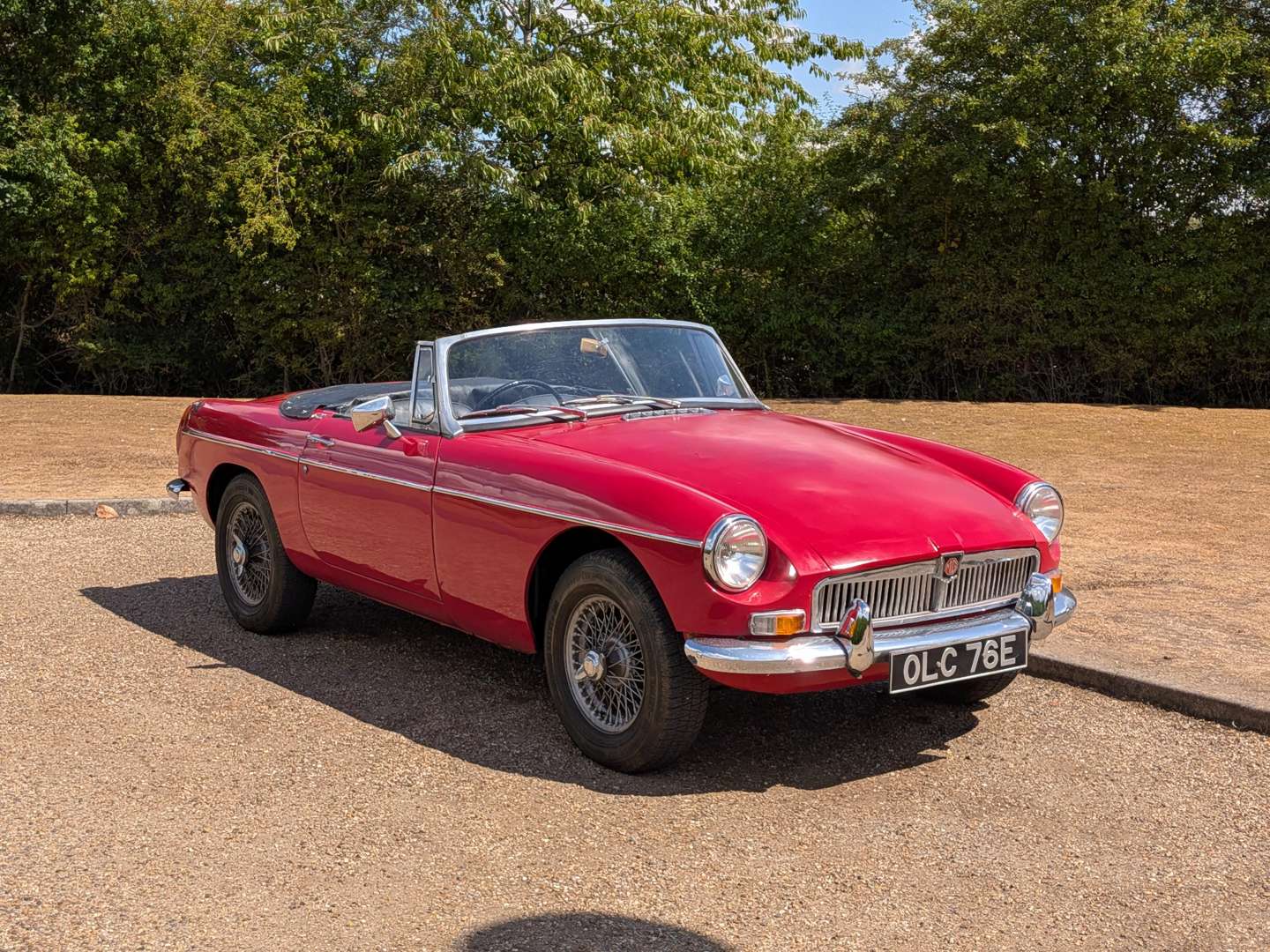 <p>1967 MG B ROADSTER</p>