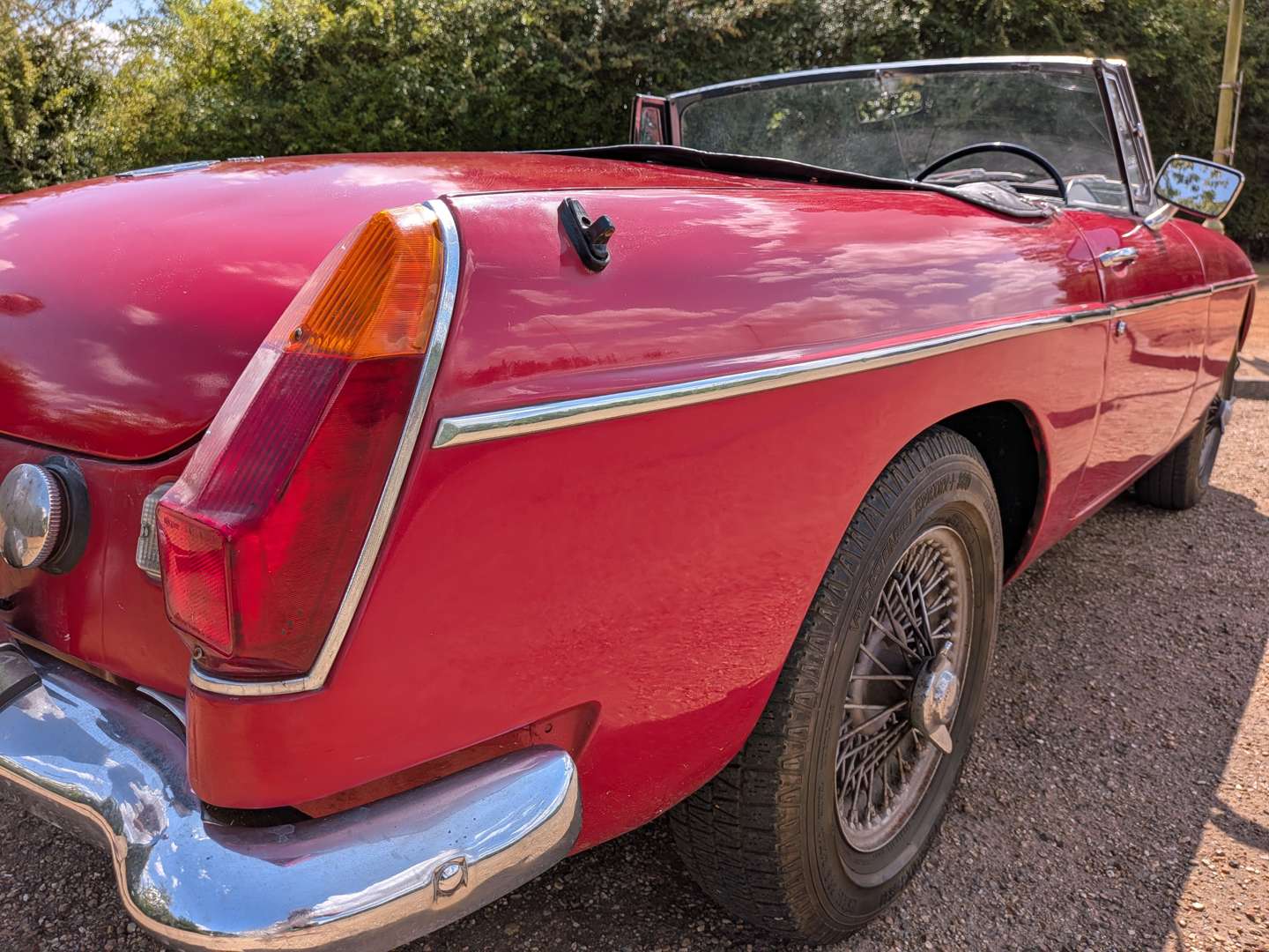 <p>1967 MG B ROADSTER</p>