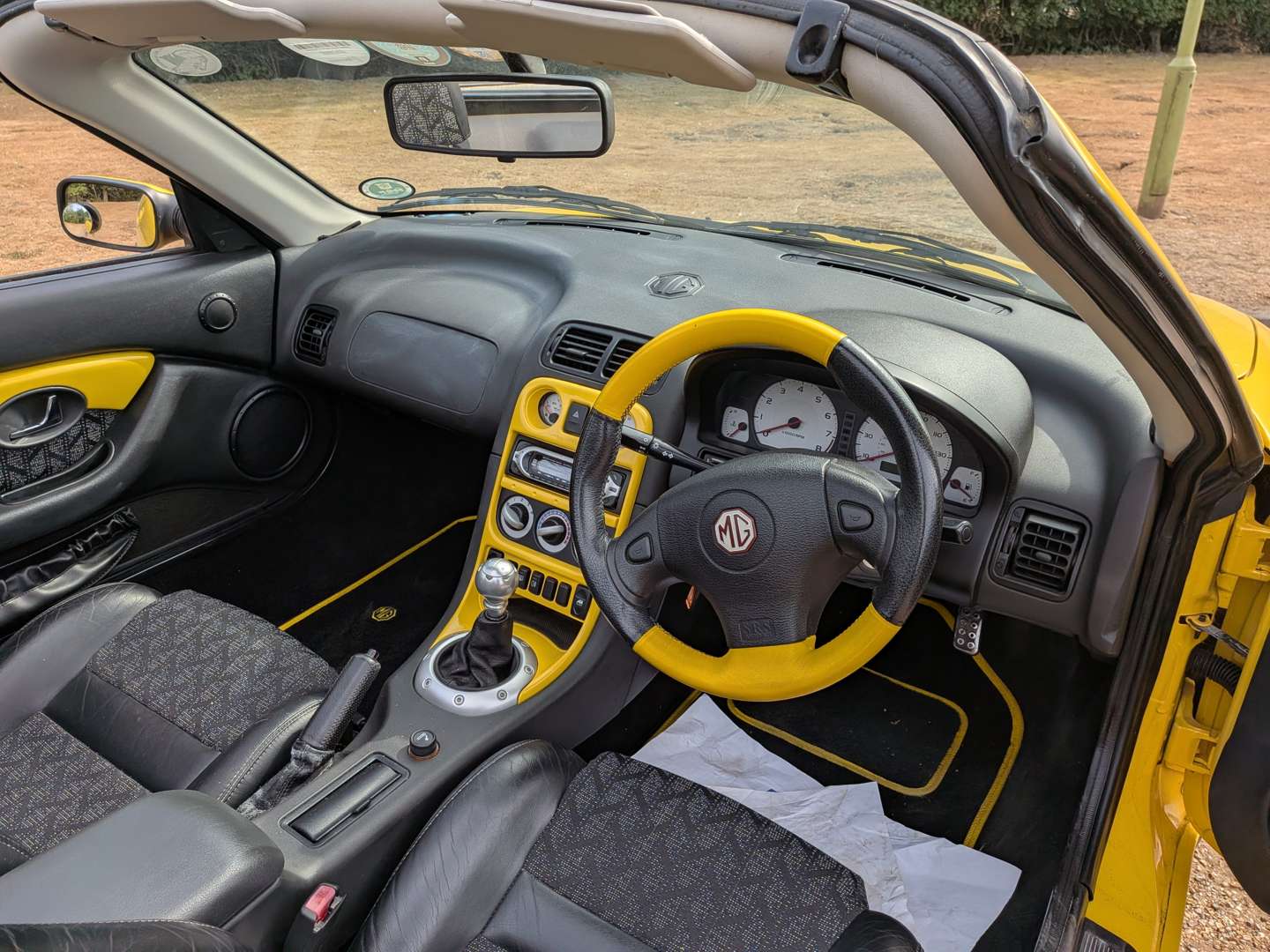 <p>2001 MG F TROPHY 160</p>