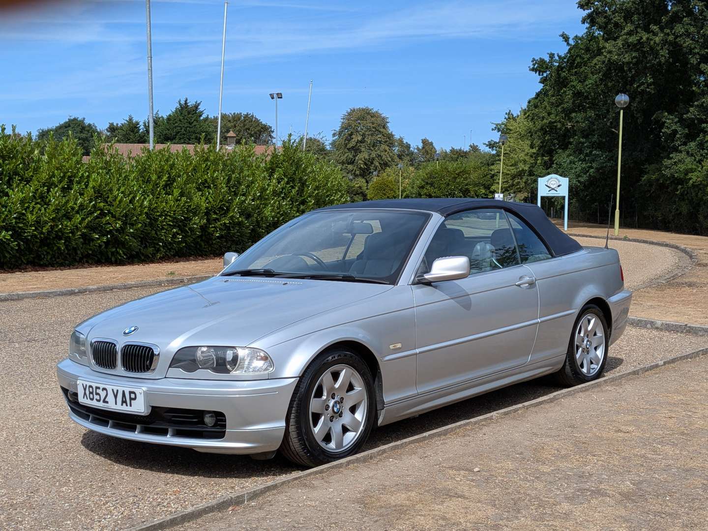 <p>2000 BMW 325CI E46</p>
