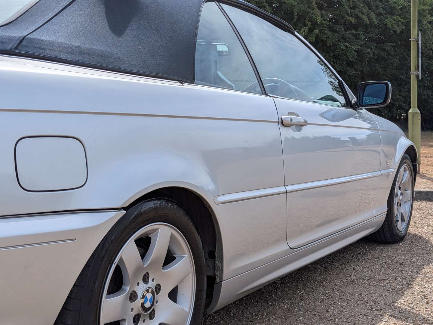 <p>2000 BMW 325CI E46</p>