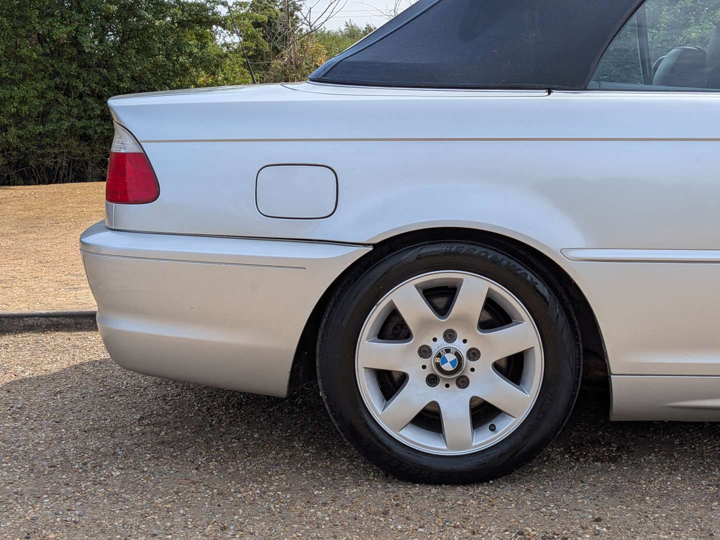 <p>2000 BMW 325CI E46</p>