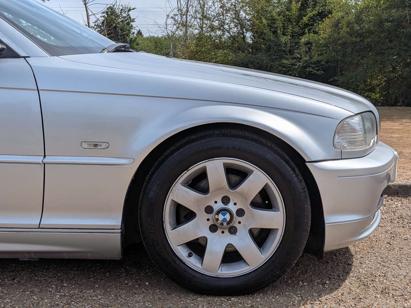 <p>2000 BMW 325CI E46</p>