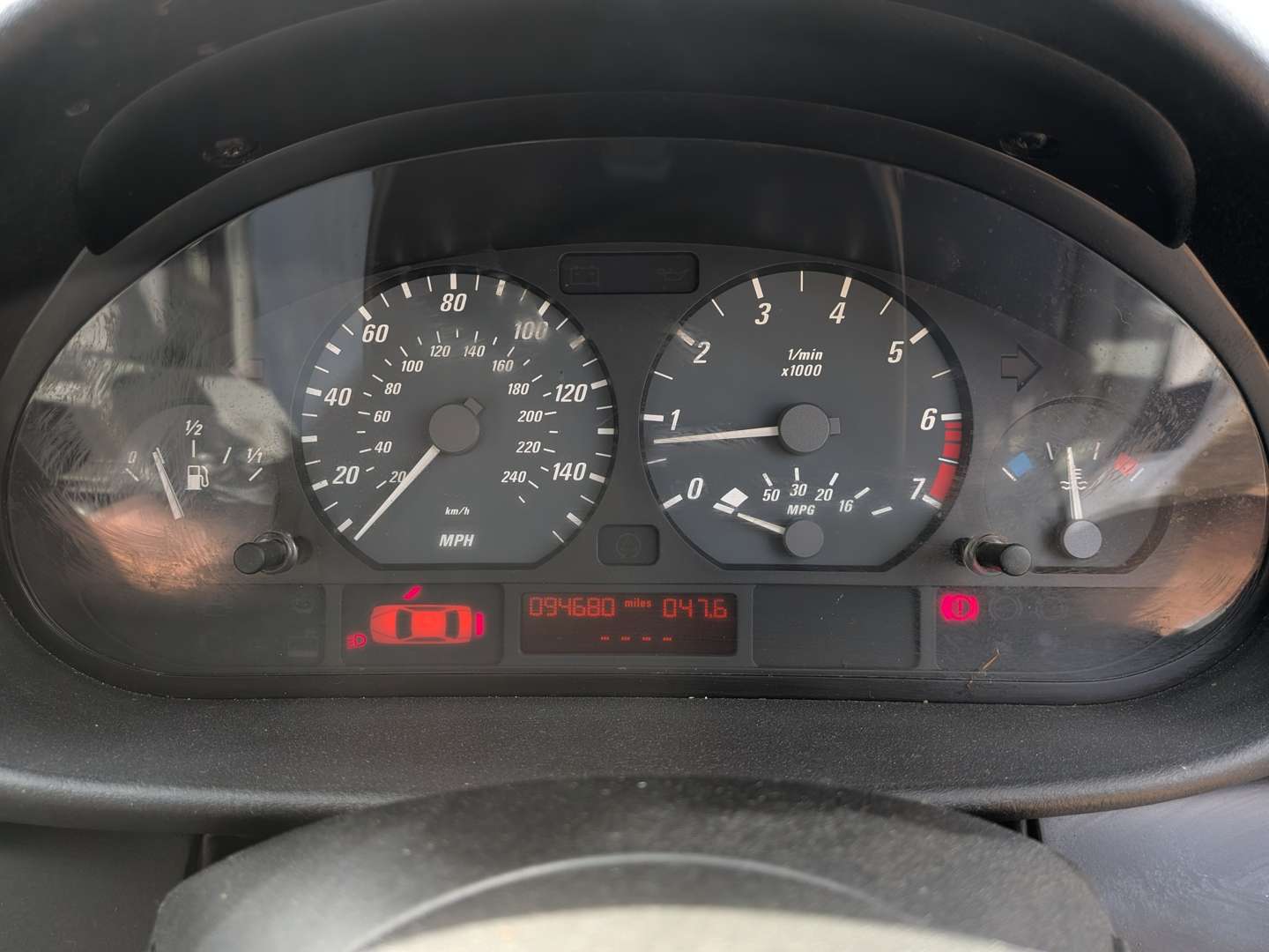 <p>2000 BMW 325CI E46</p>