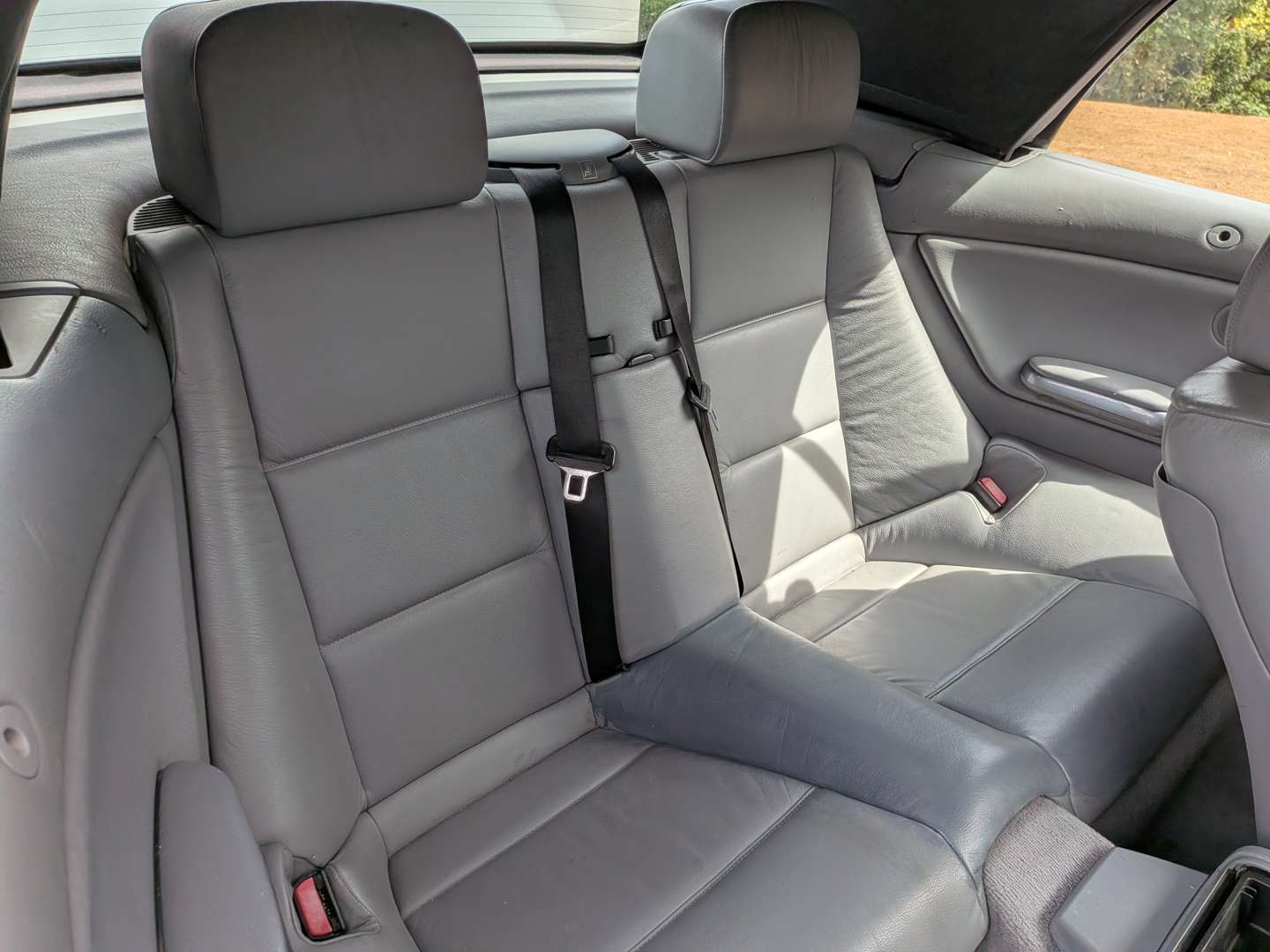 <p>2000 BMW 325CI E46</p>