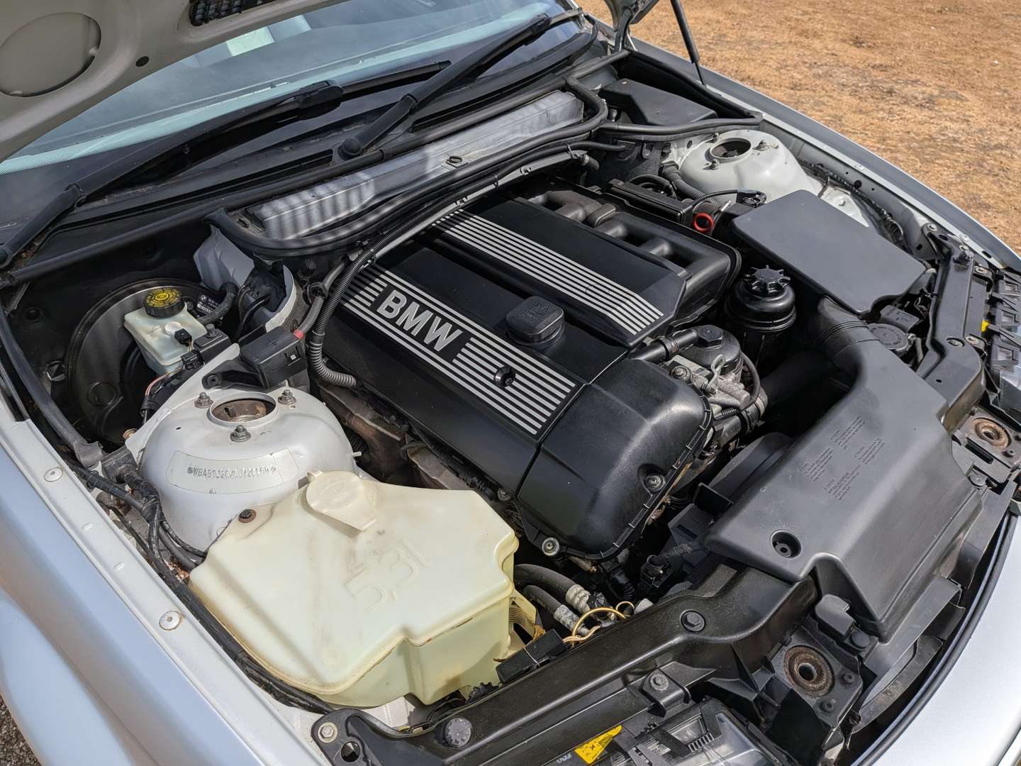 <p>2000 BMW 325CI E46</p>