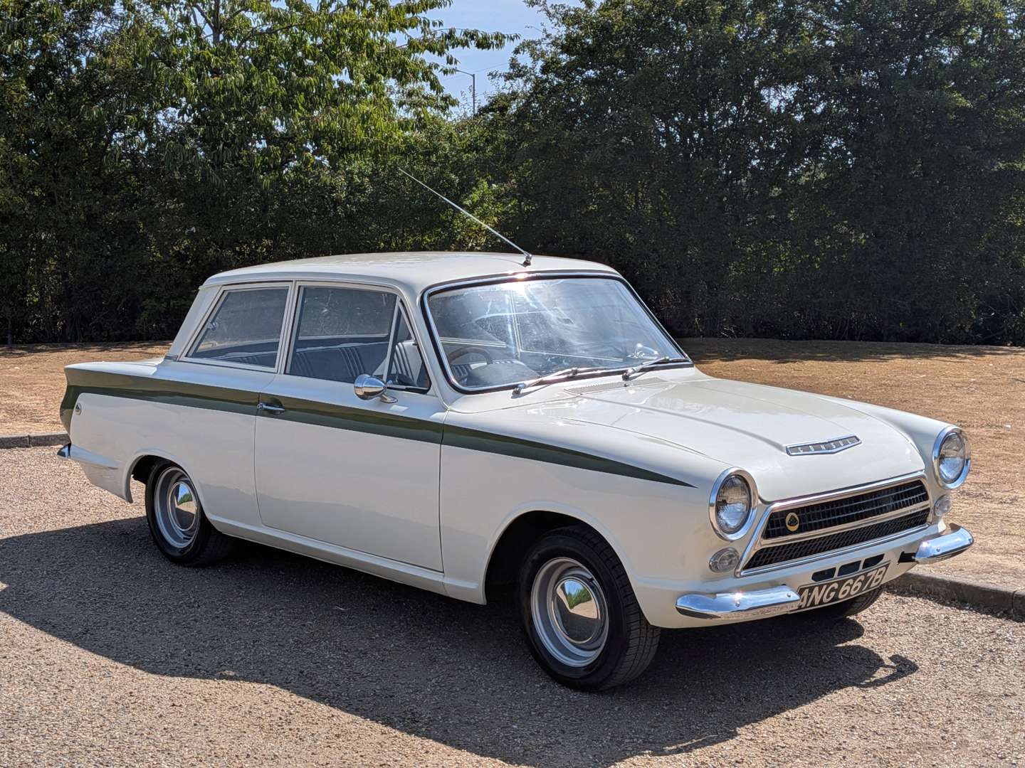<p>1964 FORD CORTINA DE LUXE</p>