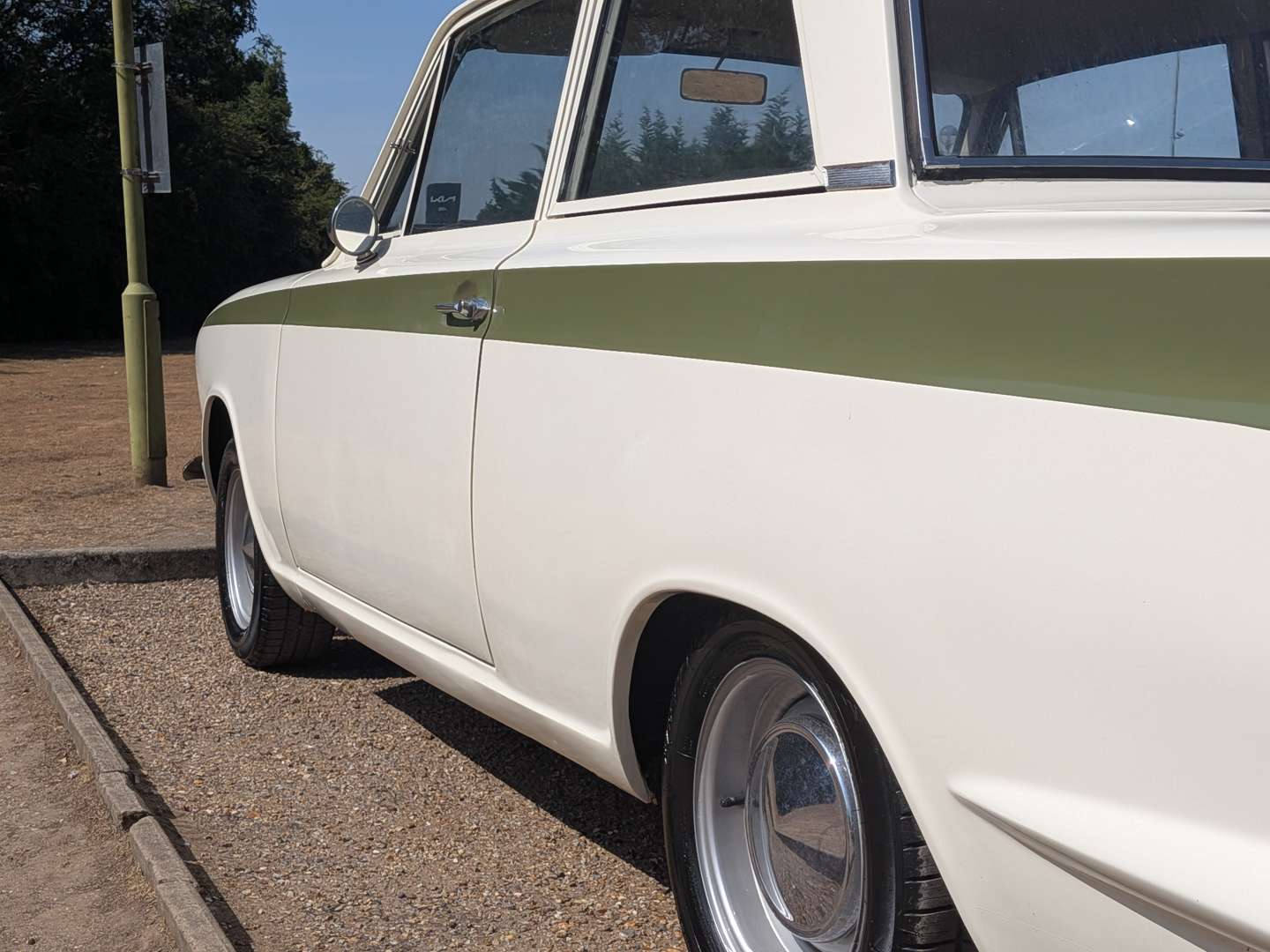 <p>1964 FORD CORTINA DE LUXE</p>