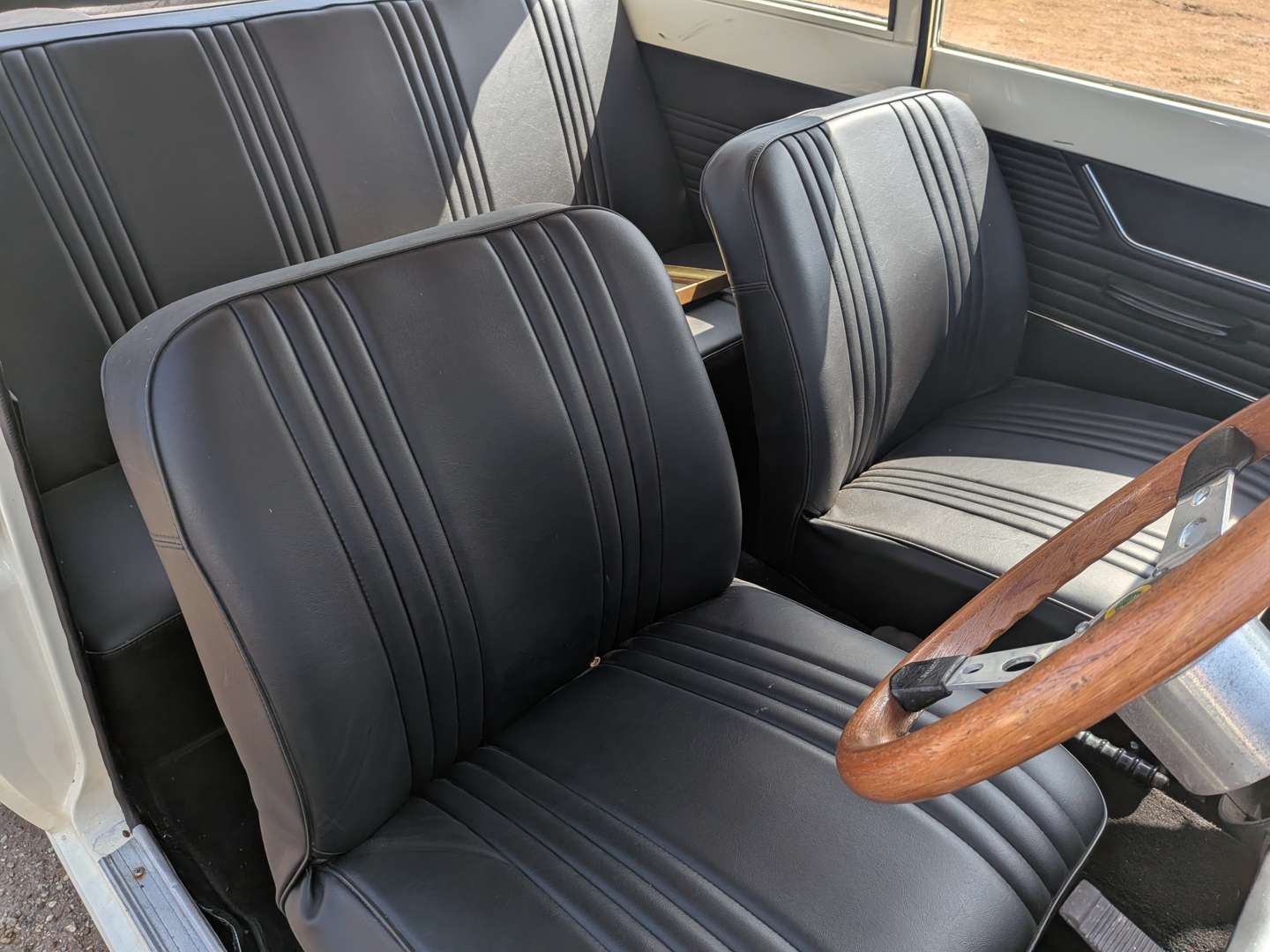 <p>1964 FORD CORTINA DE LUXE</p>