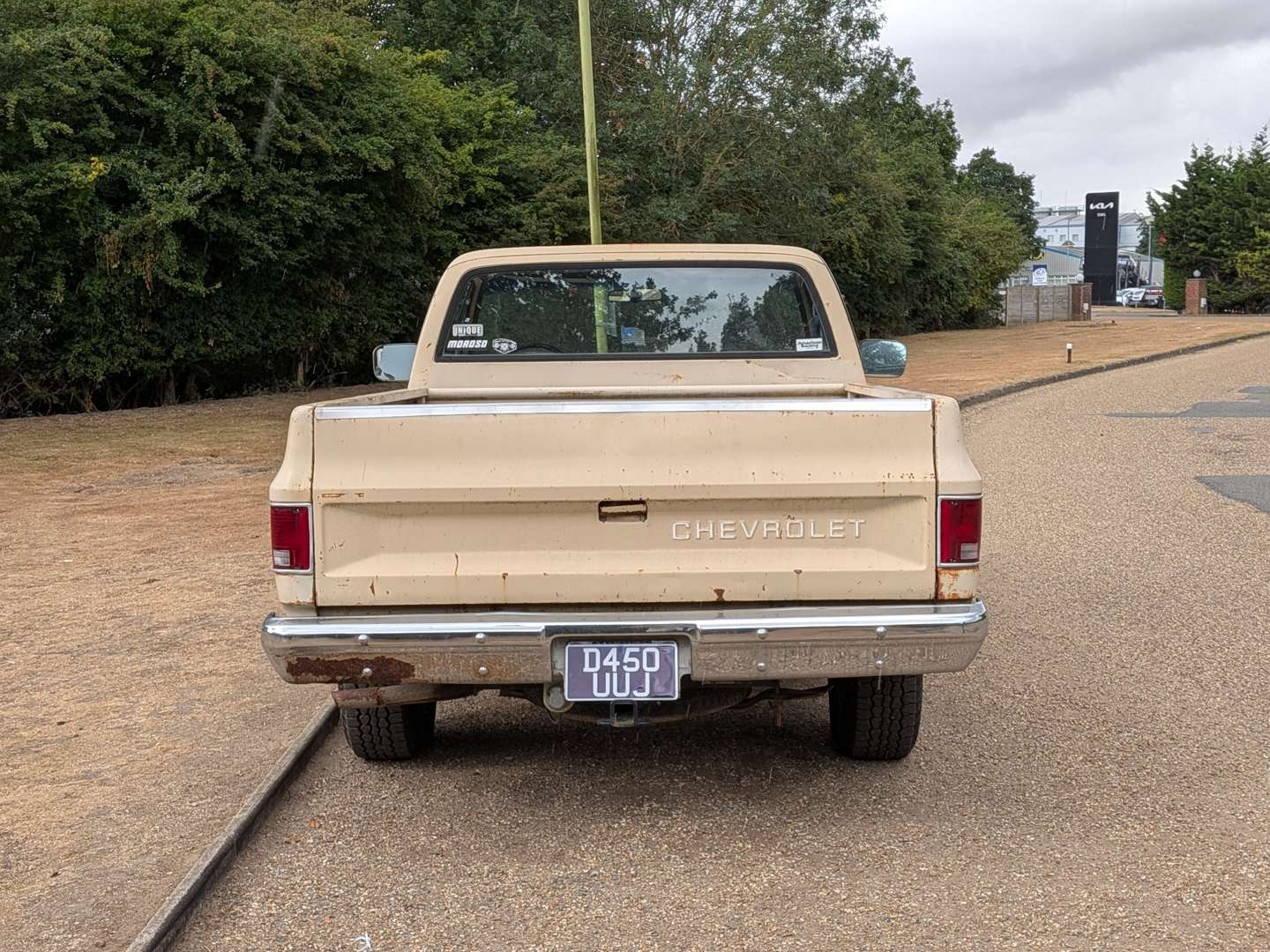 <p>1987 CHEVROLET PICK-UP</p>