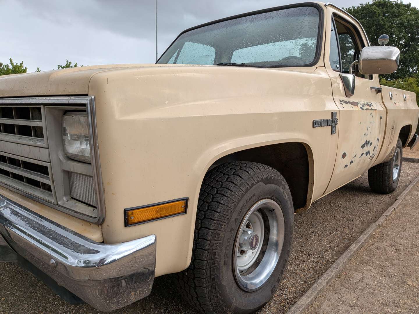 <p>1987 CHEVROLET PICK-UP</p>