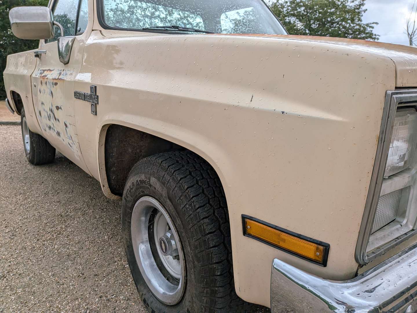 <p>1987 CHEVROLET PICK-UP</p>