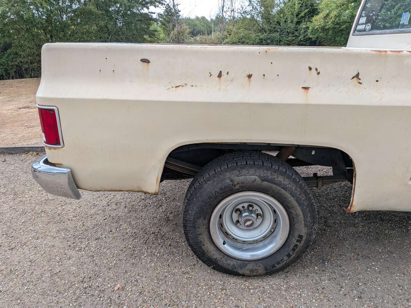 <p>1987 CHEVROLET PICK-UP</p>