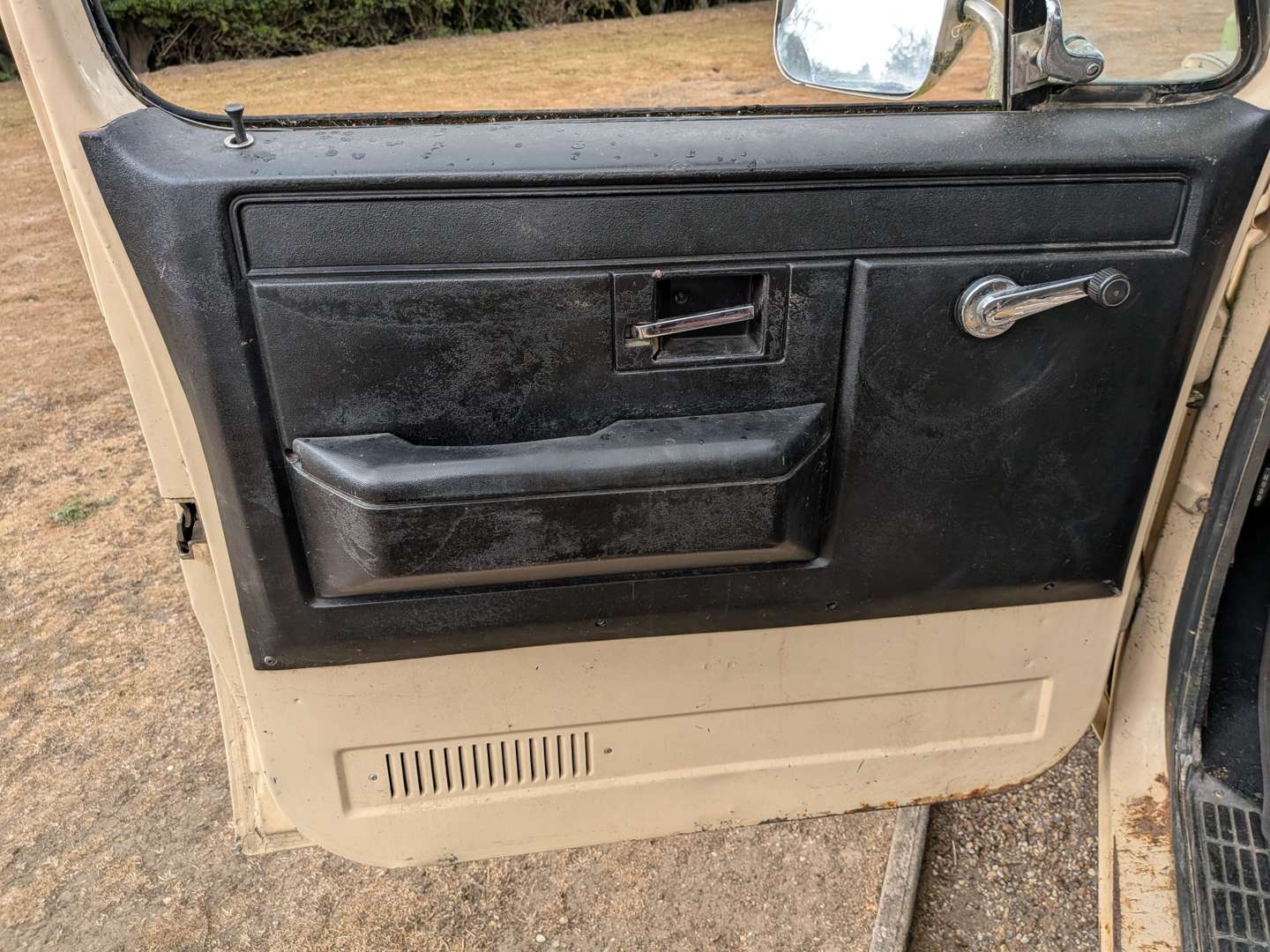 <p>1987 CHEVROLET PICK-UP</p>