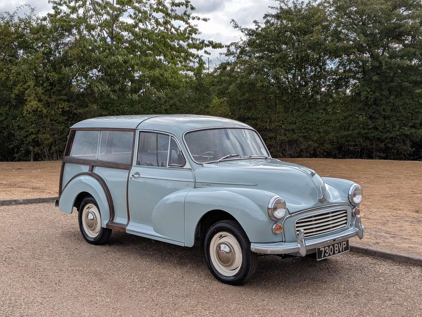 <p>1960 MORRIS MINOR TRAVELLER</p>