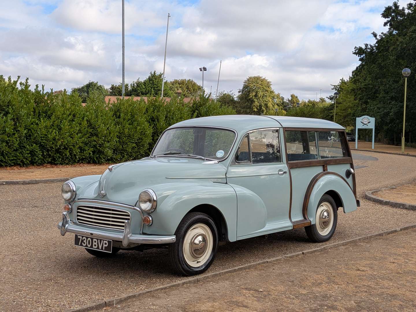 <p>1960 MORRIS MINOR TRAVELLER</p>