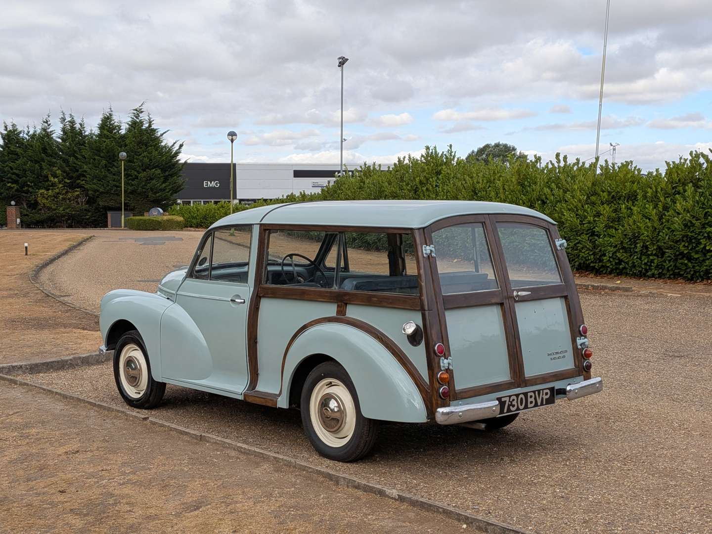 <p>1960 MORRIS MINOR TRAVELLER</p>