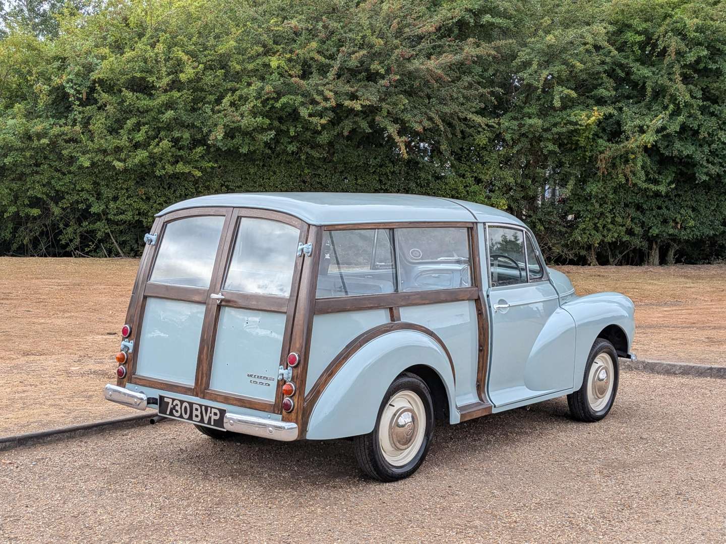 <p>1960 MORRIS MINOR TRAVELLER</p>