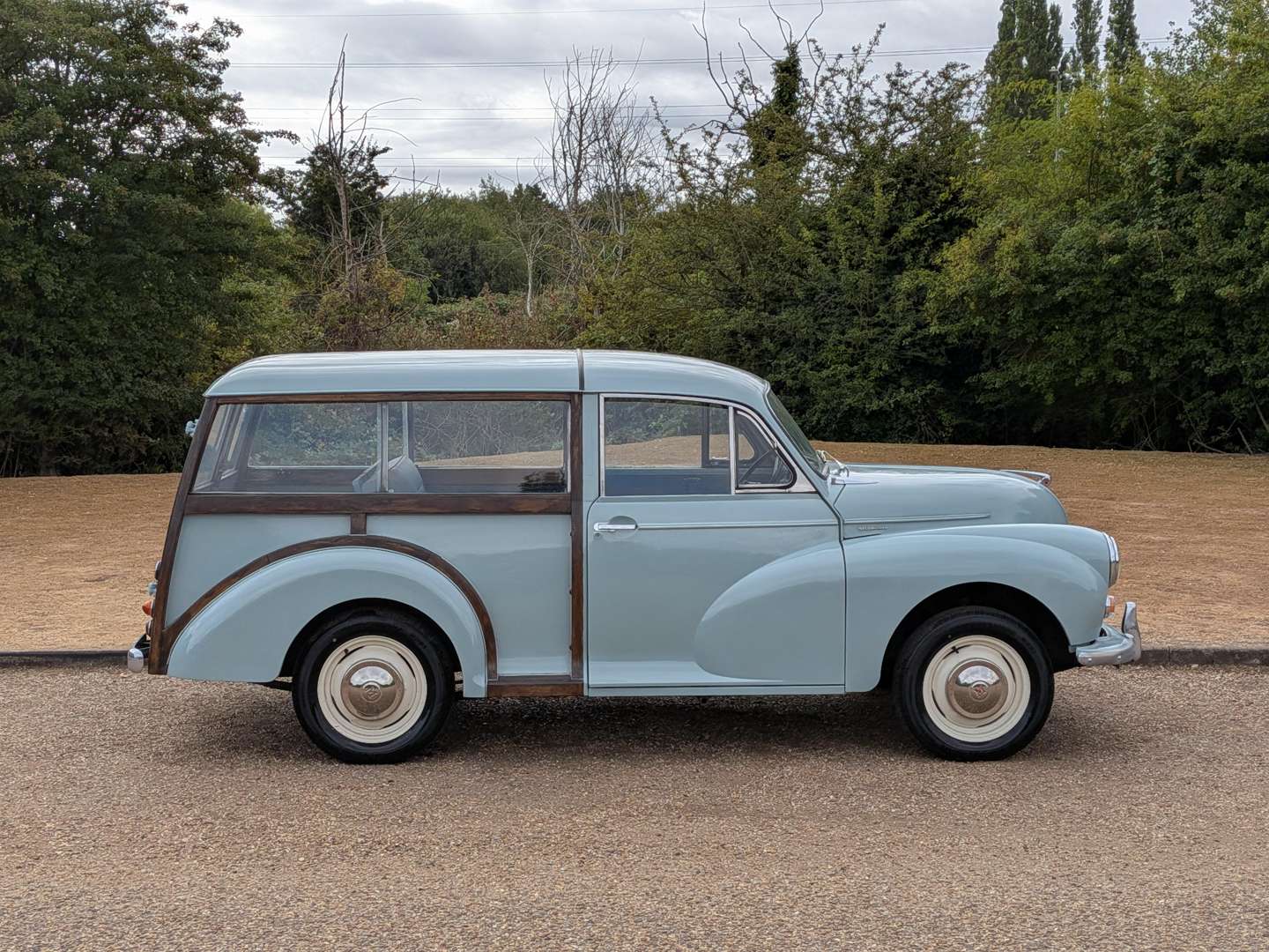 <p>1960 MORRIS MINOR TRAVELLER</p>