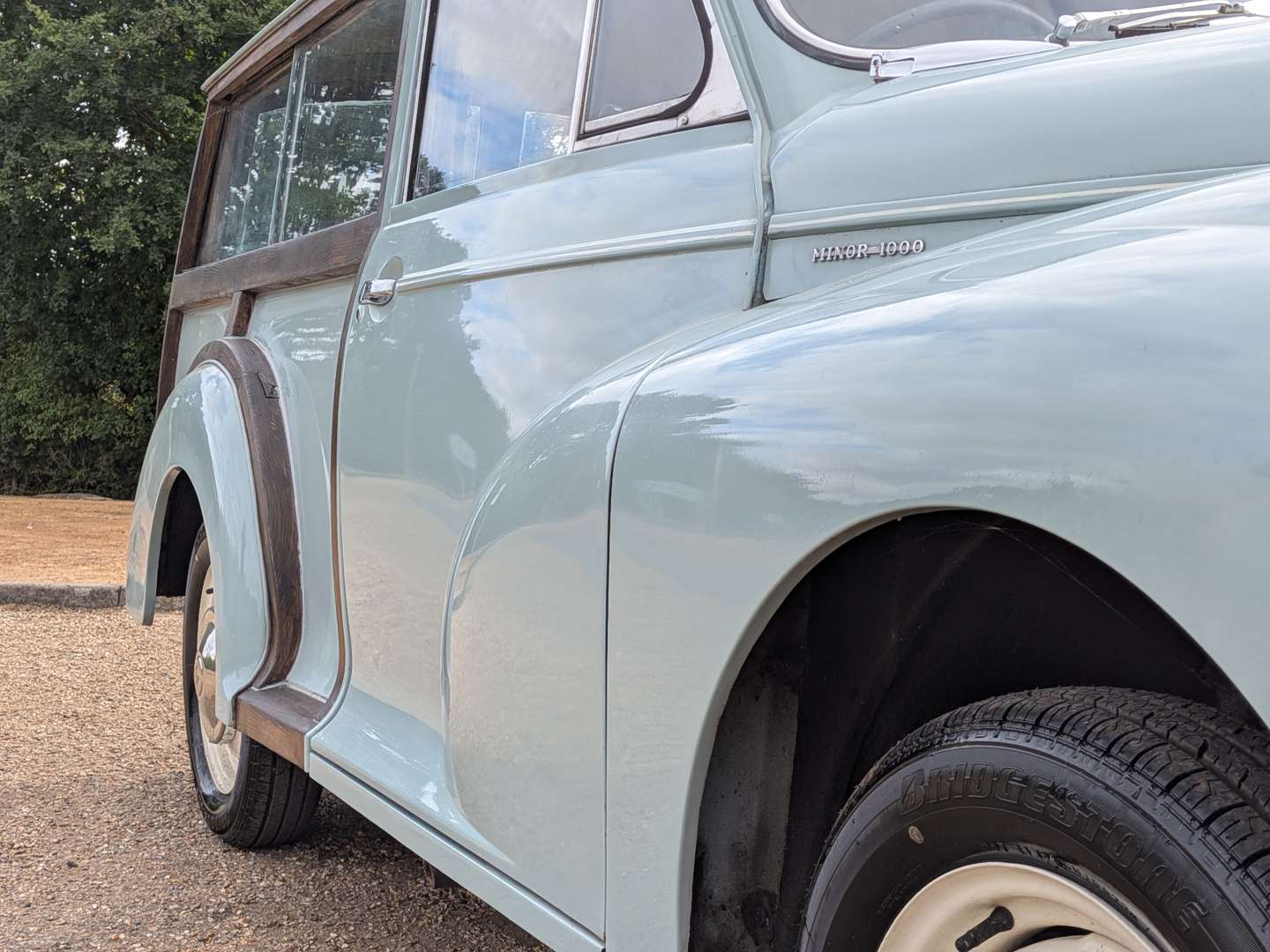 <p>1960 MORRIS MINOR TRAVELLER</p>
