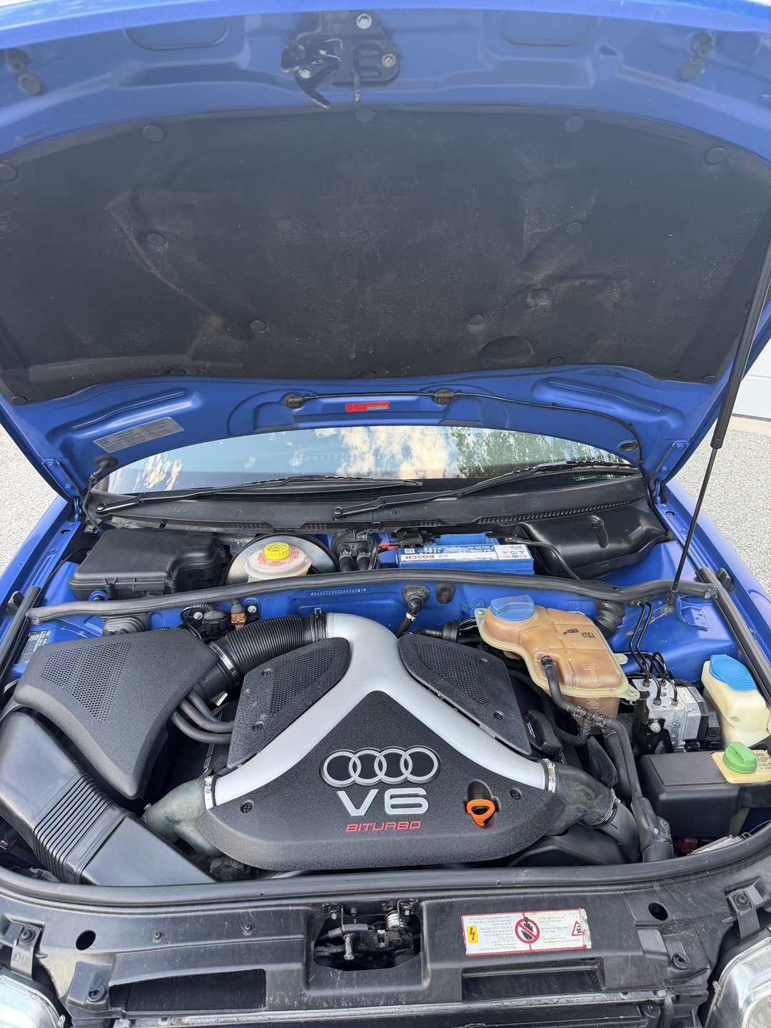 <p>1999 AUDI S4 QUATTRO</p>