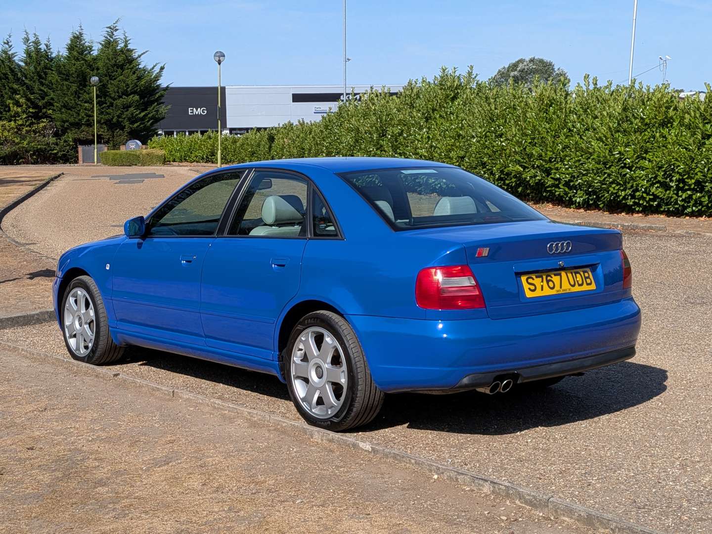 <p>1999 AUDI S4 QUATTRO</p>